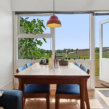 Gunhilde - 400m From The Sea By Interhome